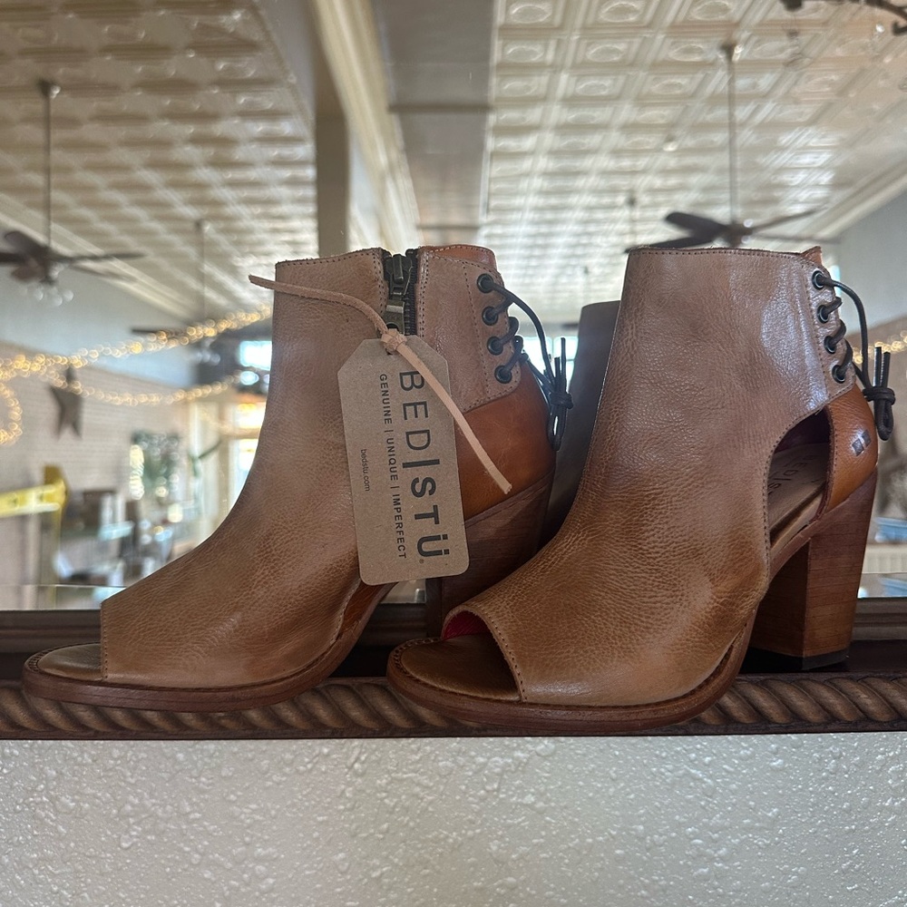 BED|STU Brown Leather Heeled Boots